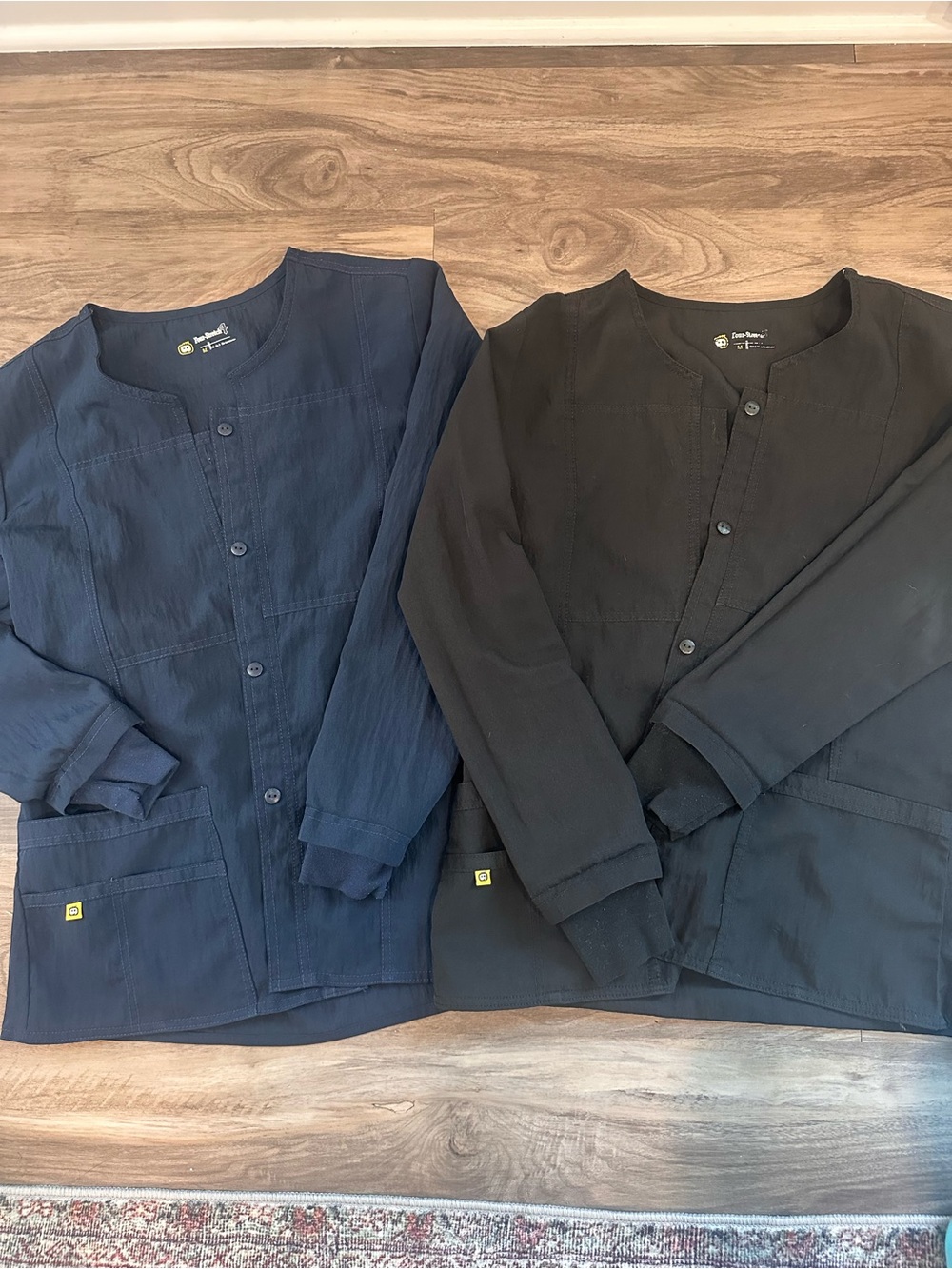 Women’s Navy and Black Snap-Front Scrub Jacket